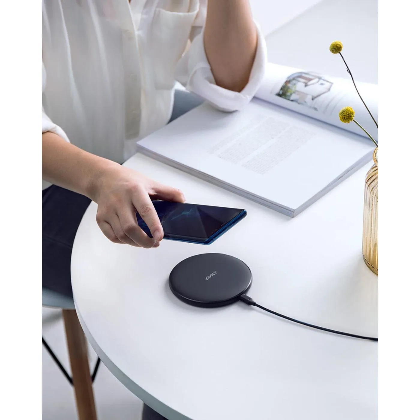 Anker - PowerWave Pad 10W Wireless Charger