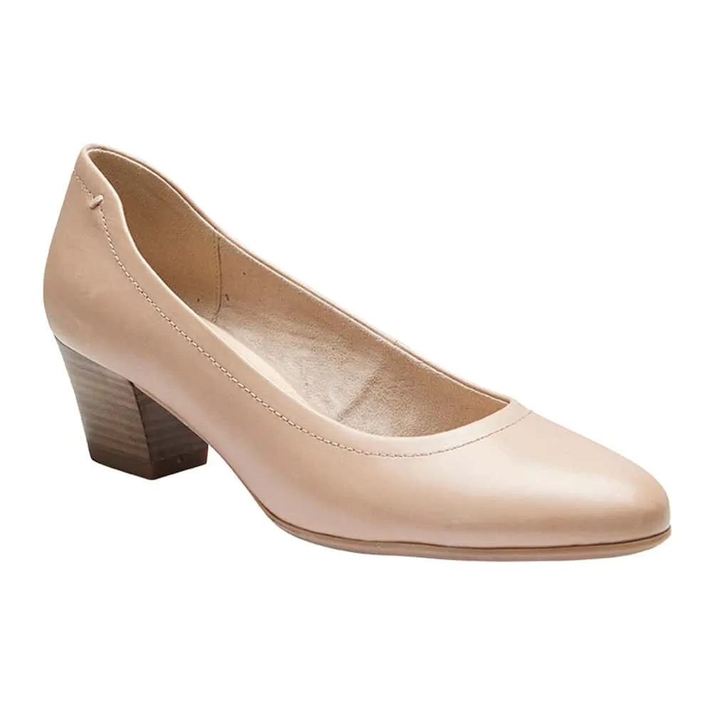 Brenda Heel in Neutral Leather