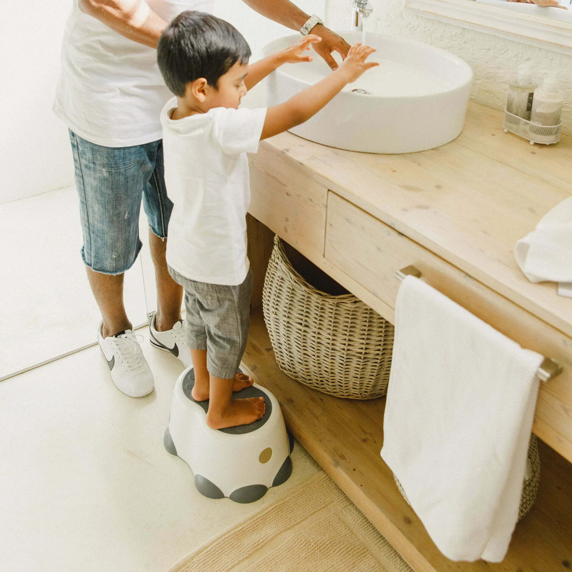 Bumbo Step Stool - Slate Grey