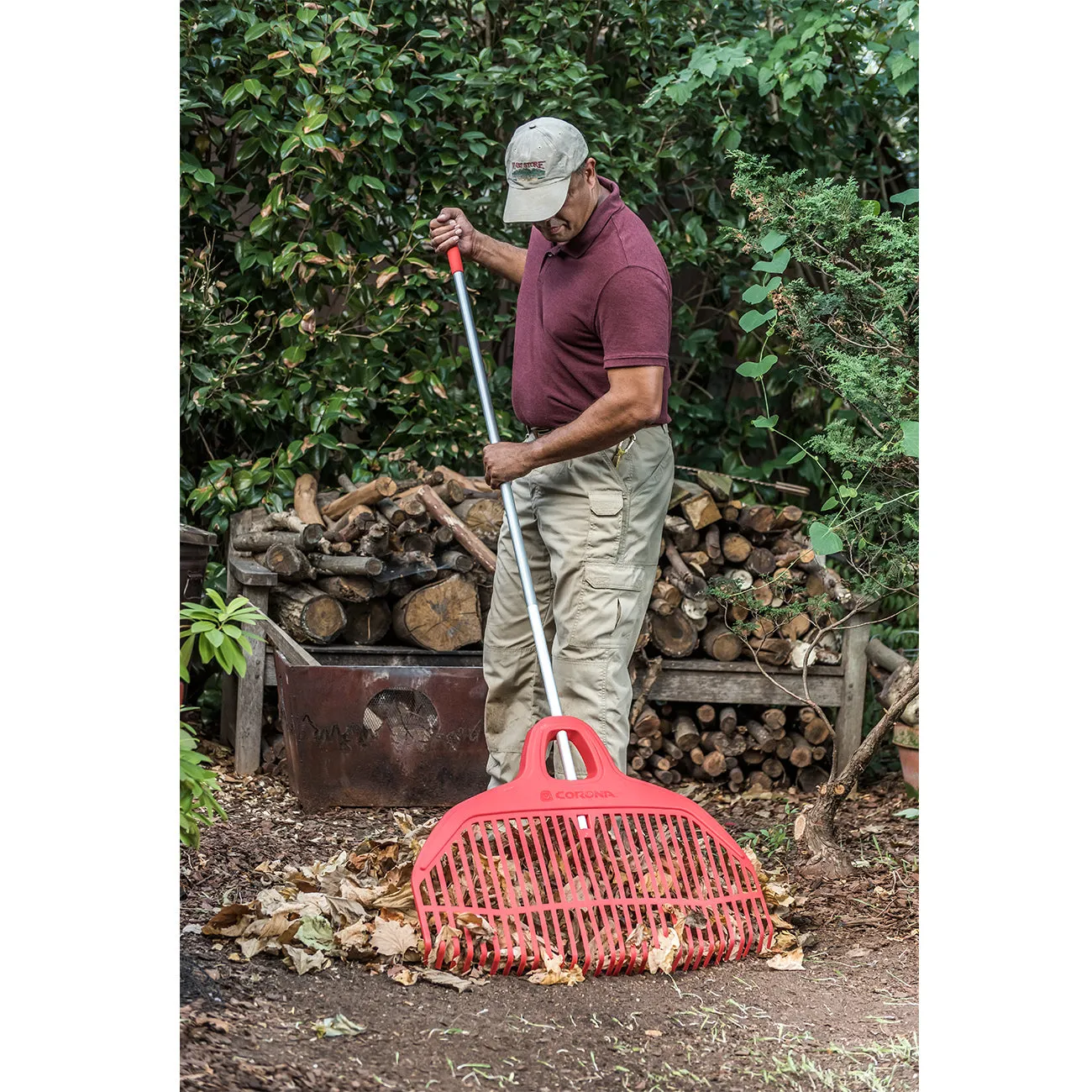 Corona BigLOAD Leaf Rake