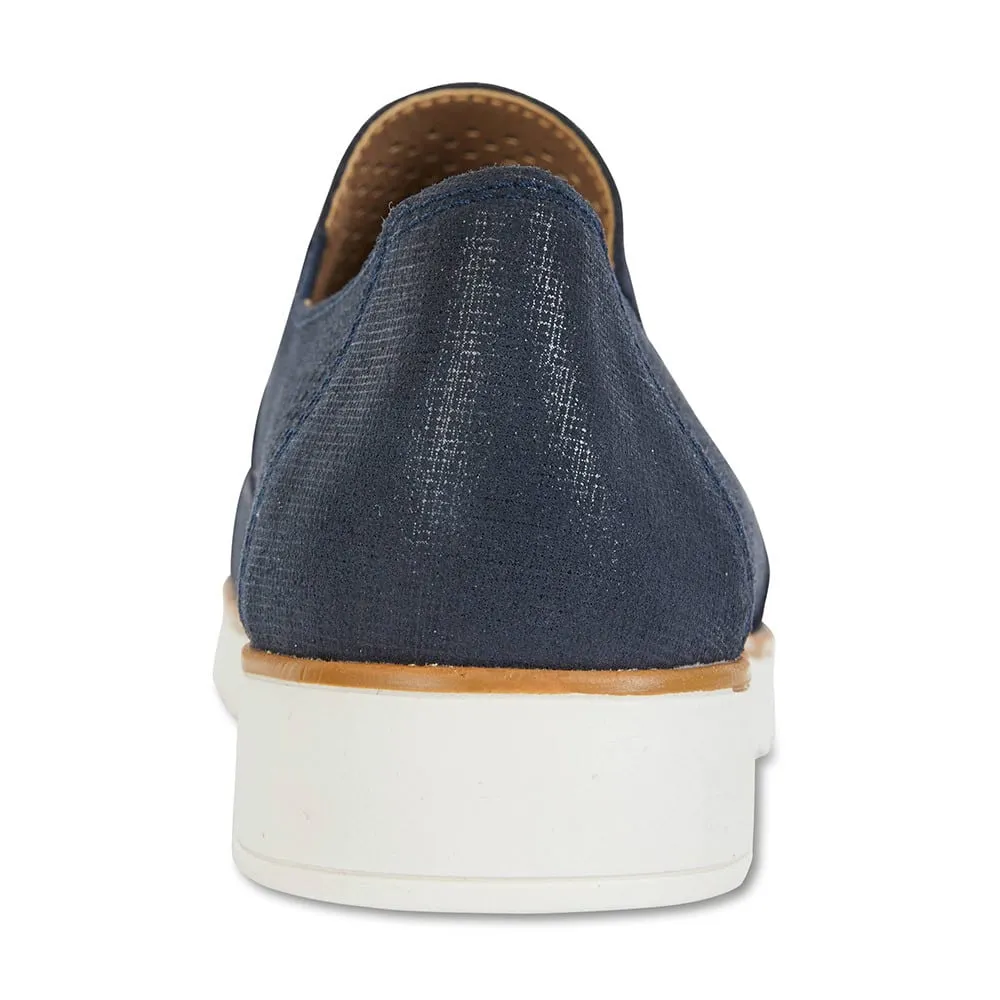 Davis Sneaker in Navy Leather