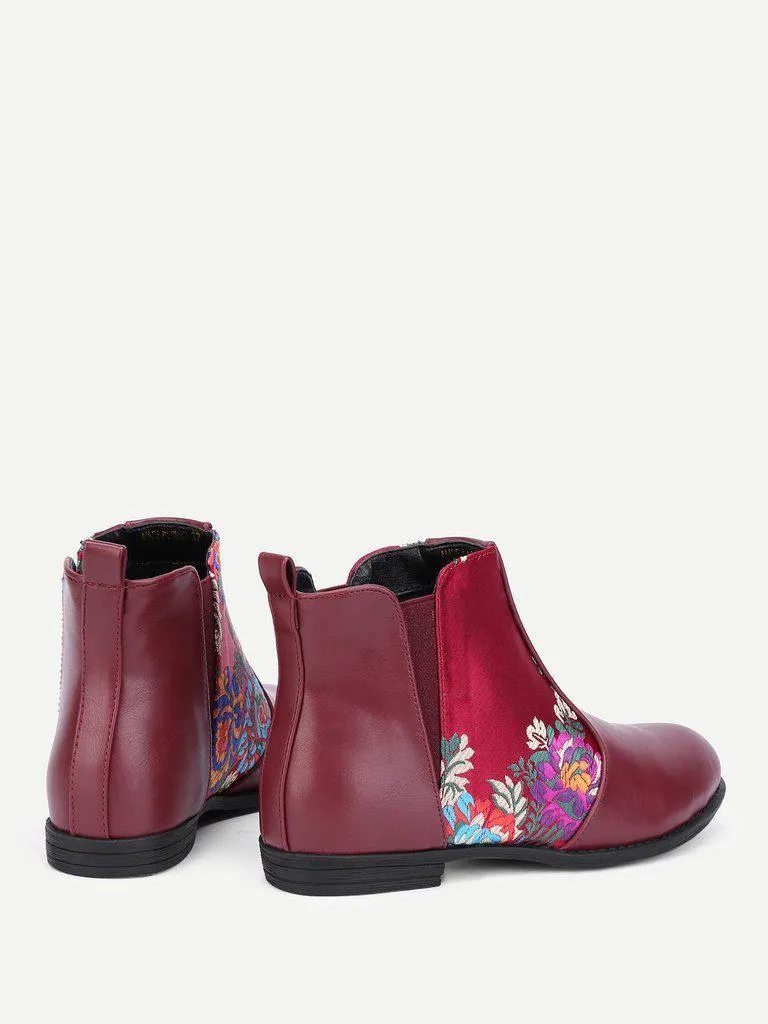 Flower Embroidery PU Flat Boots