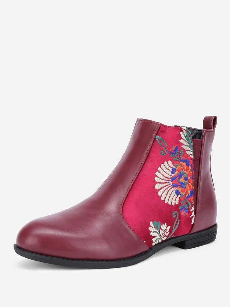 Flower Embroidery PU Flat Boots