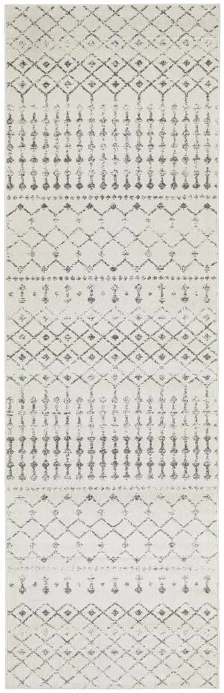 Monochrome Trellis Silver Rug