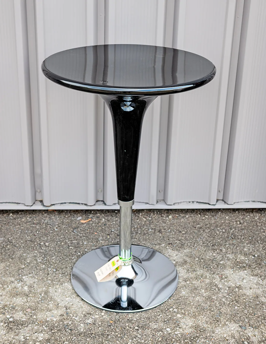 Swivel Bar Table with Adjustable Height