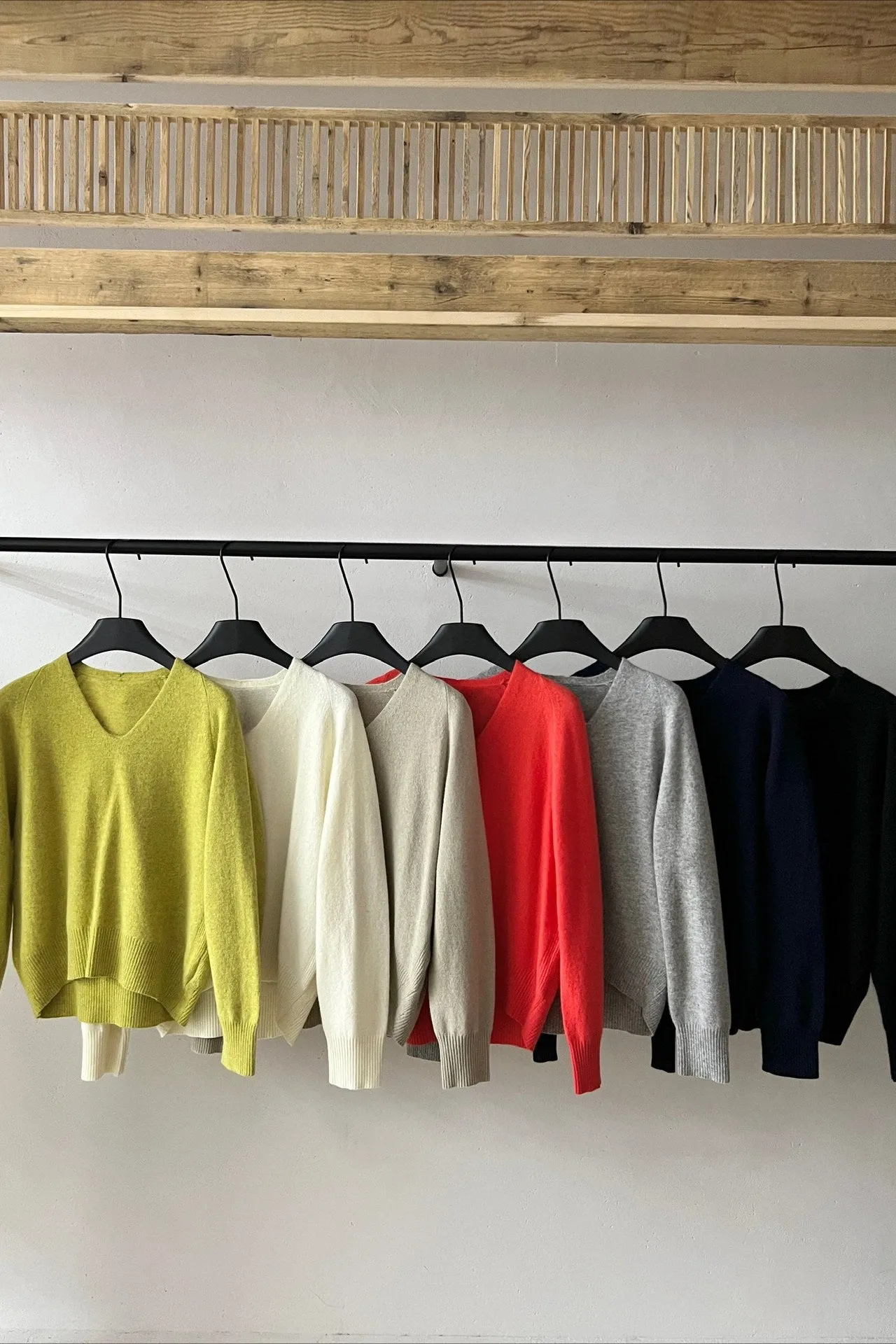 Wool blend V-neck relax-fit sweater | 7 color